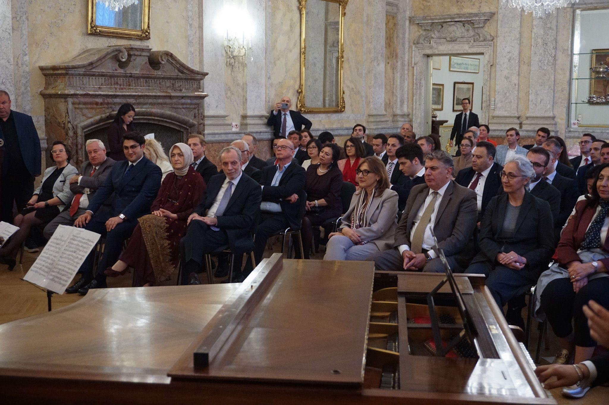 Viyana Büyükelçiliği İmparatorluk Salonu