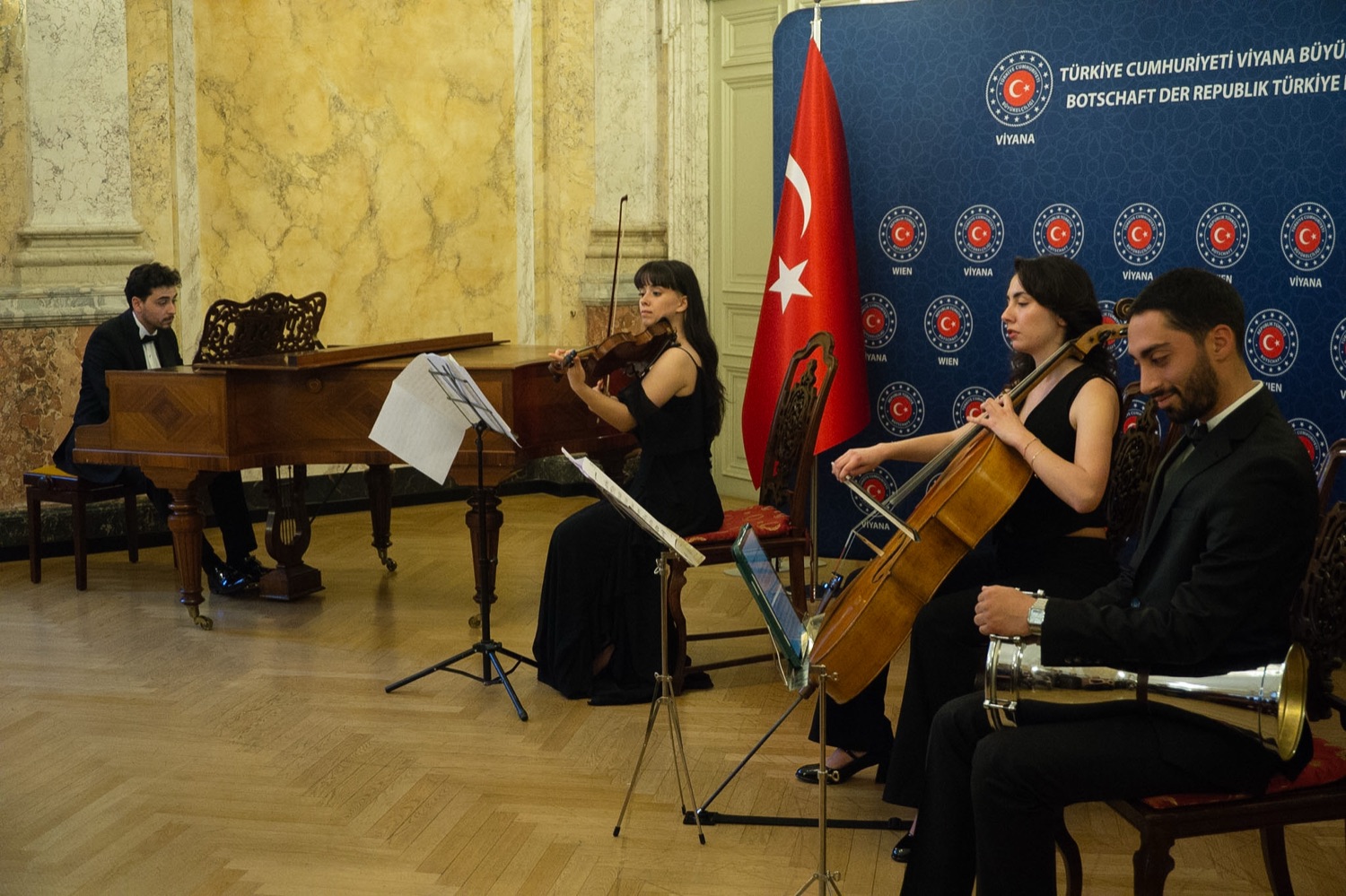 ZweI Welten eIn Rhythmus · T.C. Viyana Büyükelçiliği